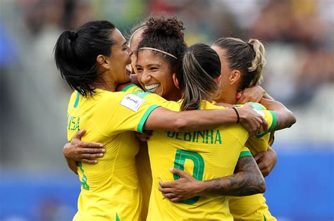 Copa do Mundo Feminina de 2019: Uma Jornada Inspiradora e um Salto para o Futebol Brasileiro Feminino